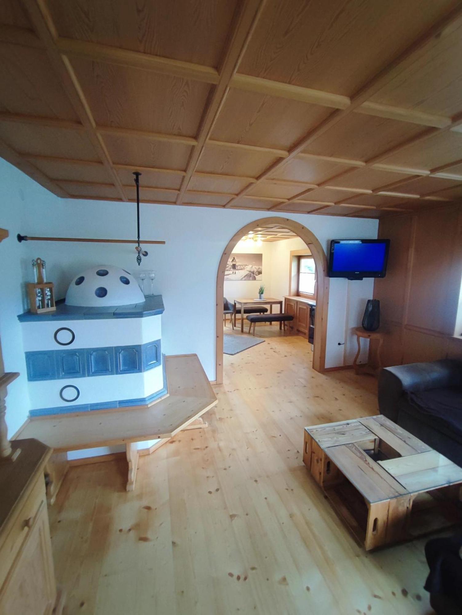 Apartamento Lechhuamat Weissenbach am Lech Exterior foto